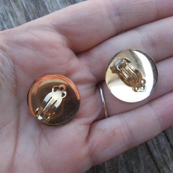 Gold filled round floral etched clip earrings 1 20 12K GF BAB - Picture 2 of 14